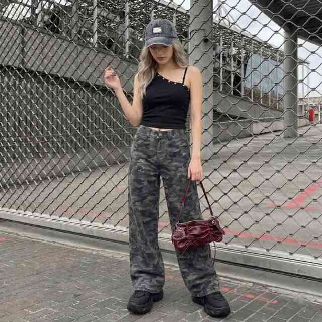 迷彩ワイドパンツ