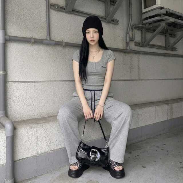 ヘンリーTシャツ・パンツセットアップ