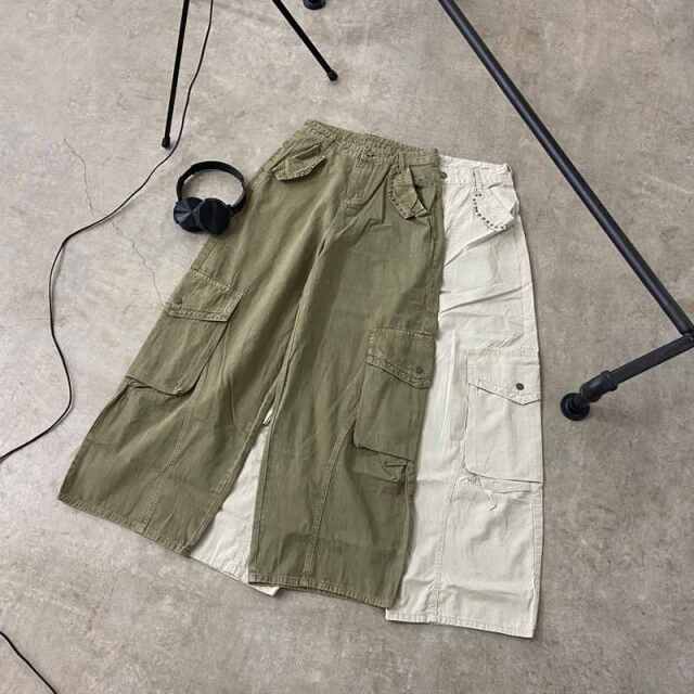 ボタンスタッズカーゴパンツ