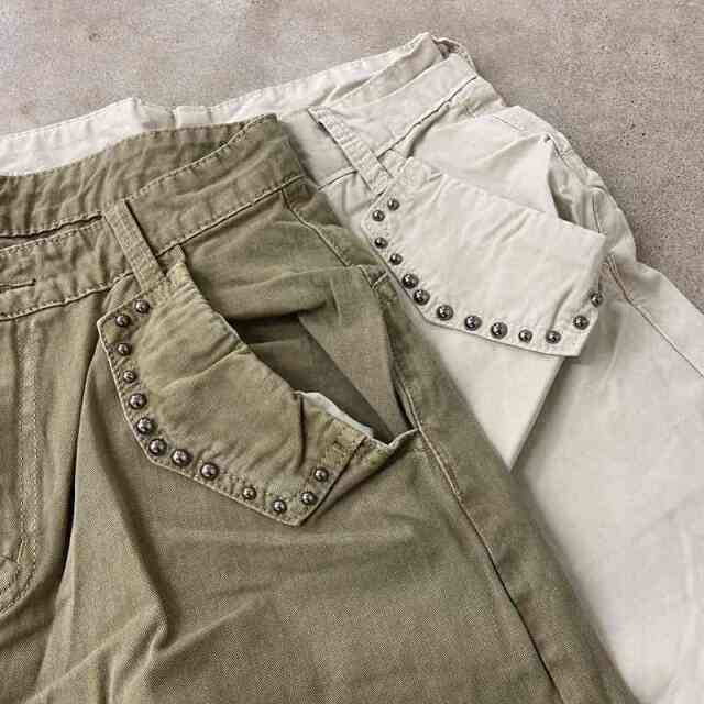 ボタンスタッズカーゴパンツ