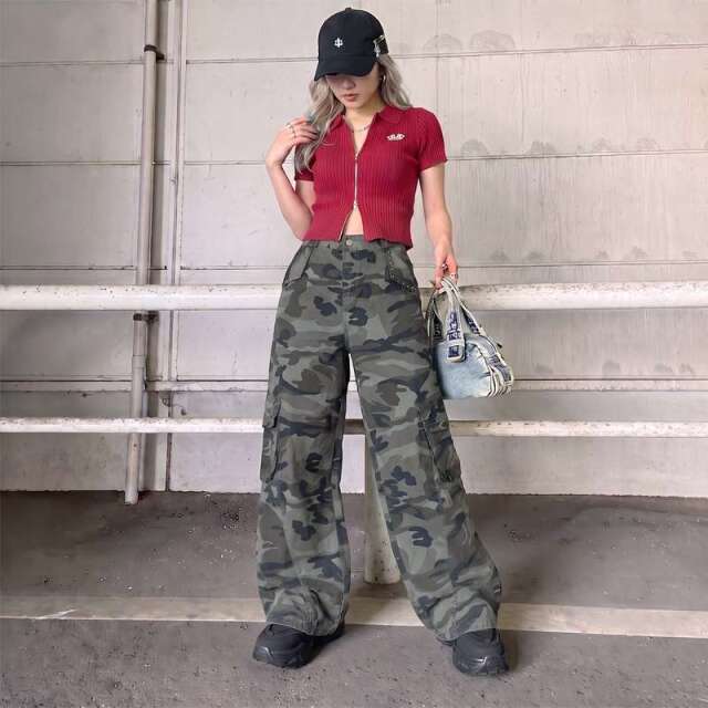 ボタンスタッズカーゴパンツ