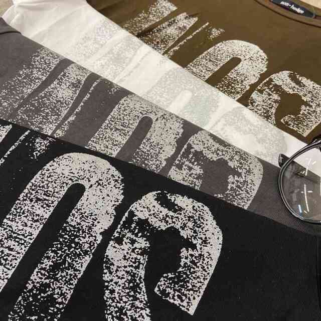 シルバービッグロゴTシャツ