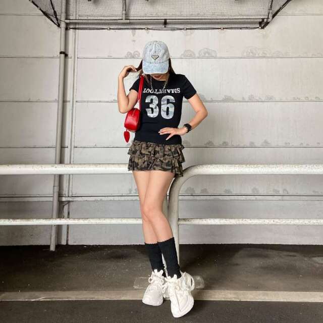 迷彩ロゴTシャツ
