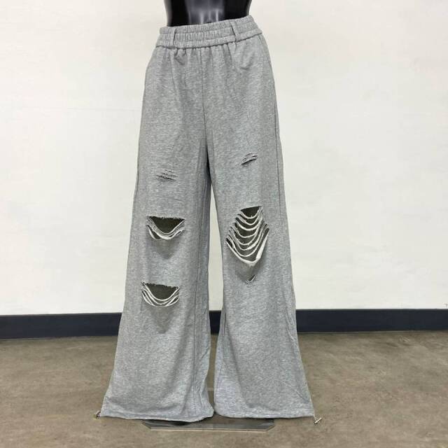ダメージカットパンツ