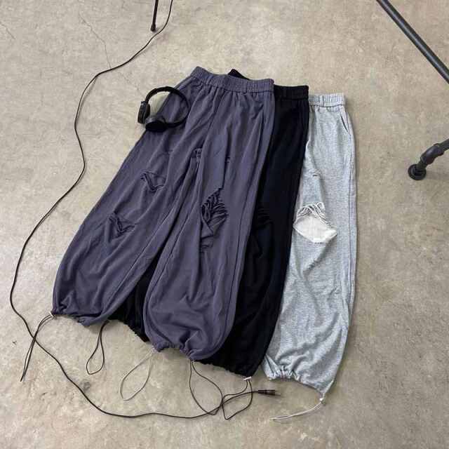 ダメージカットパンツ