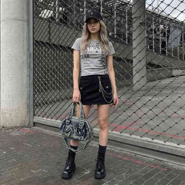 シルバーロゴTシャツ