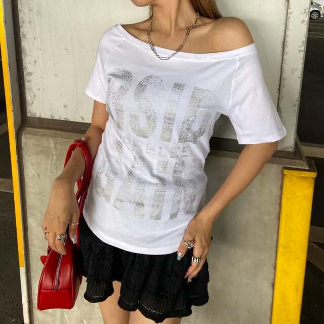 オフショルビッグロゴTシャツ