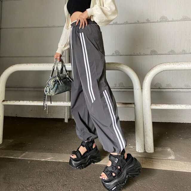 ライントラックパンツ