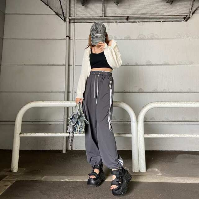 ライントラックパンツ