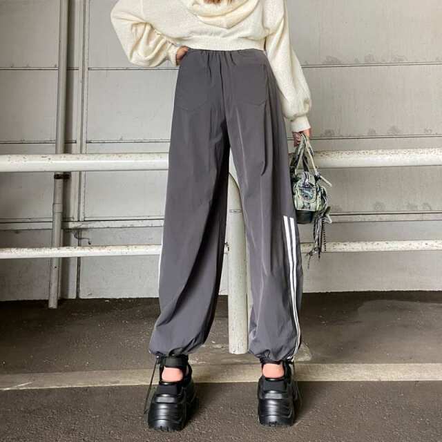 ライントラックパンツ