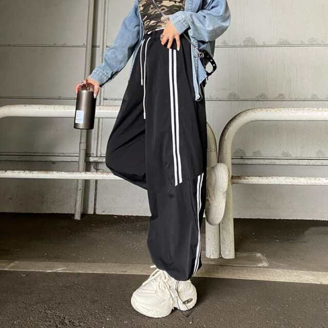 ライントラックパンツ