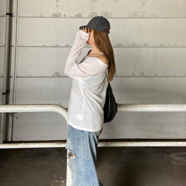 オフショルダースラブ転写Tシャツ
