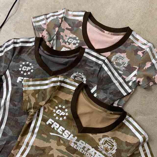 迷彩シルバーロゴTシャツ