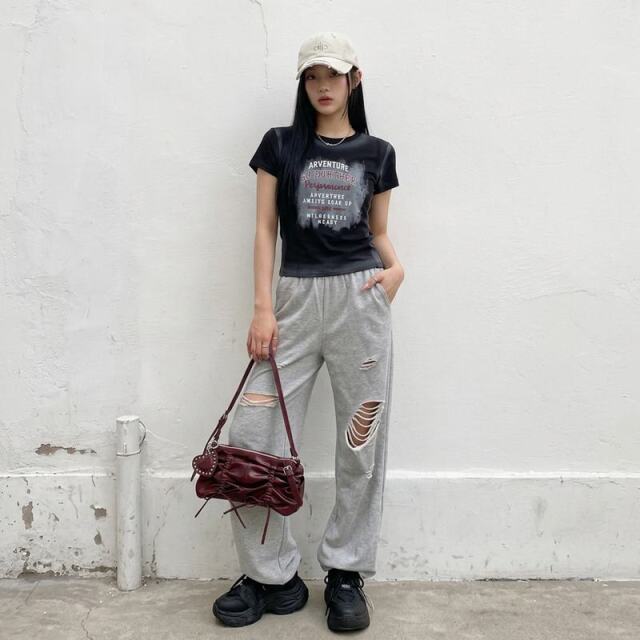 配色ロゴムラTシャツ