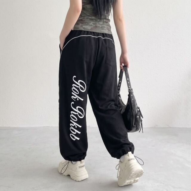 パイピングバックロゴパンツ