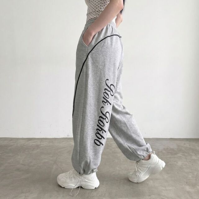 パイピングバックロゴパンツ
