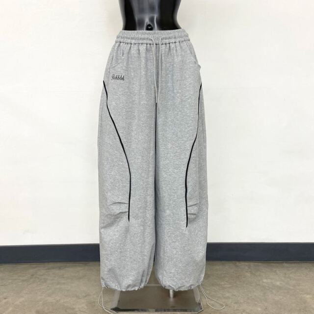 パイピングバックロゴパンツ