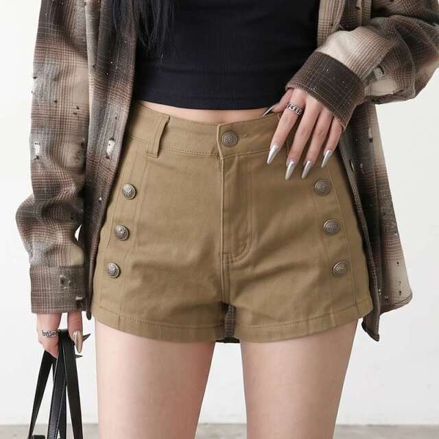 ボタンショートパンツ