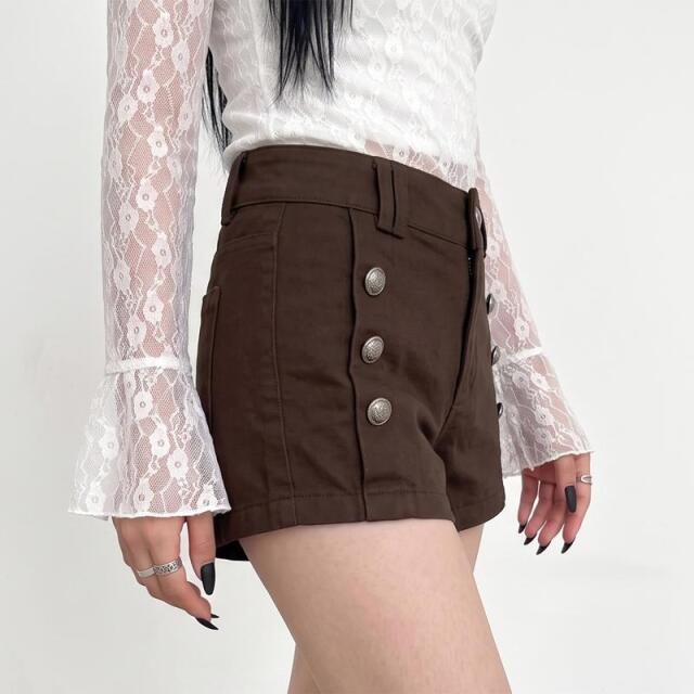 ボタンショートパンツ