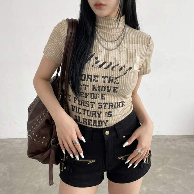リブハイネックロゴトップス