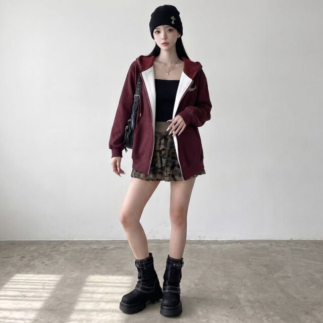 バックロゴビッグパーカー