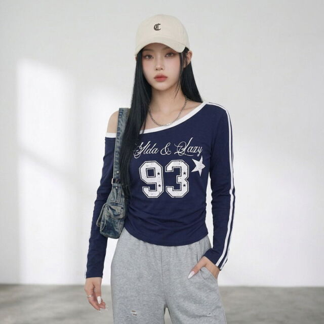 ラインオフショルダーTシャツ