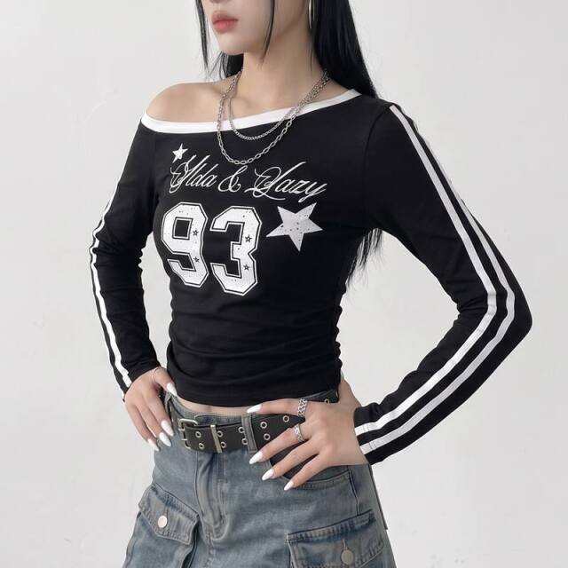 ラインオフショルダーTシャツ