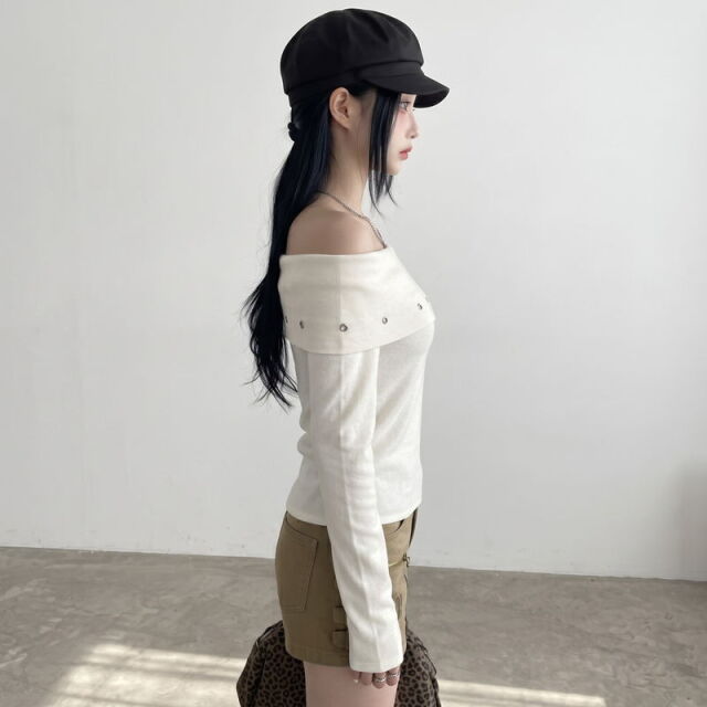 ハトメオフショルダープルオーバー