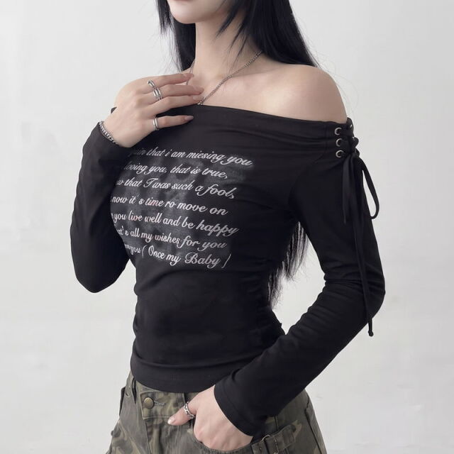 ロゴオフショルダースピンドルTシャツ