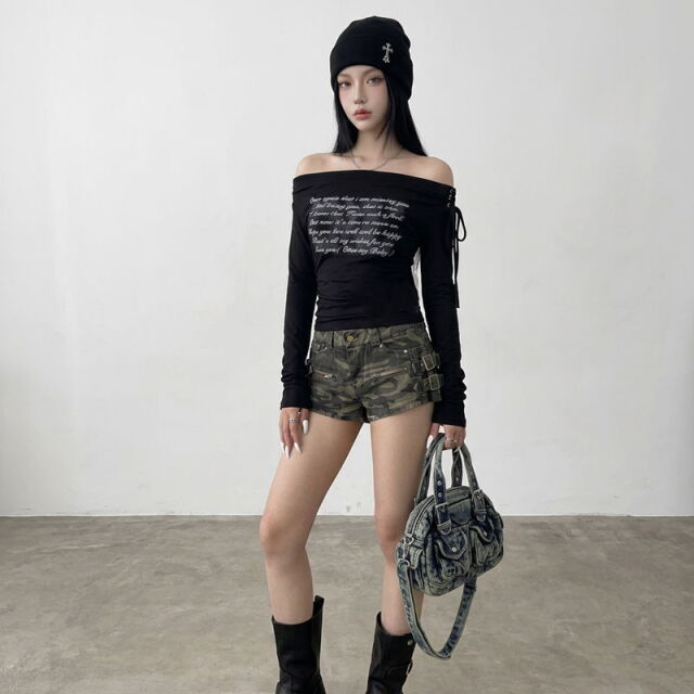 ロゴオフショルダースピンドルTシャツ