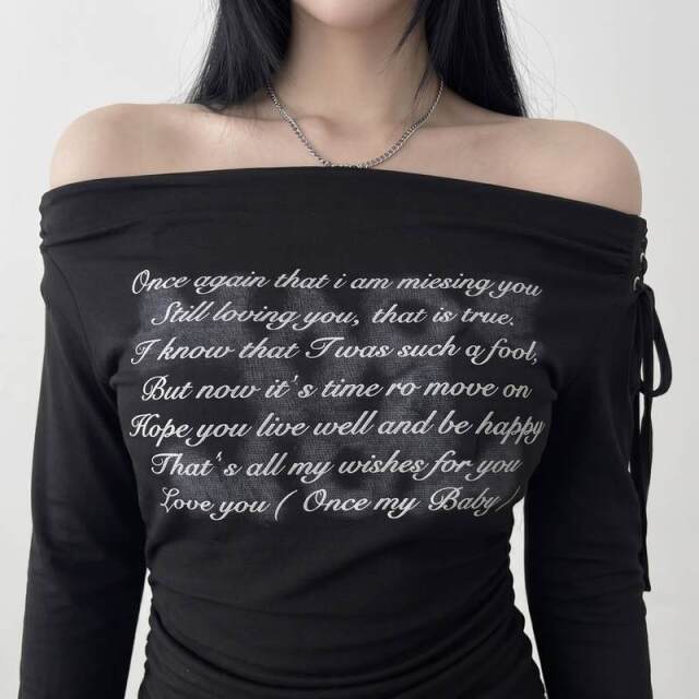ロゴオフショルダースピンドルTシャツ