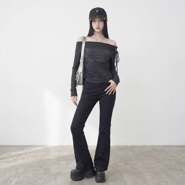 ロゴオフショルダースピンドルTシャツ