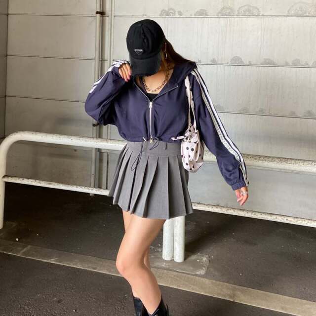 ラインレースショートジップパーカー