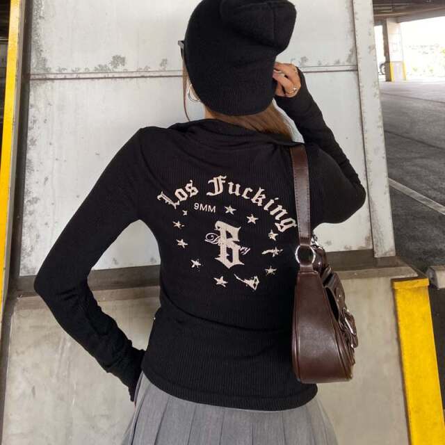 WZIPバックロゴトップス
