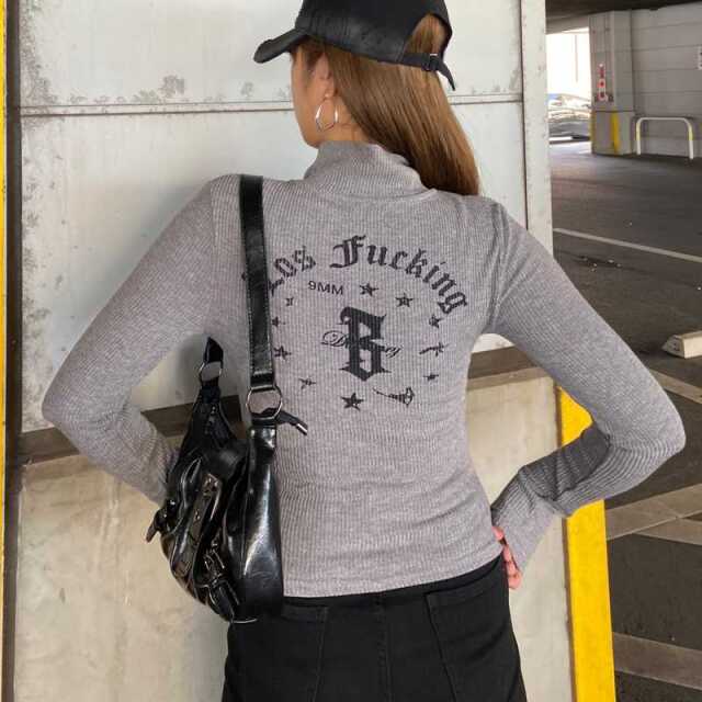 WZIPバックロゴトップス