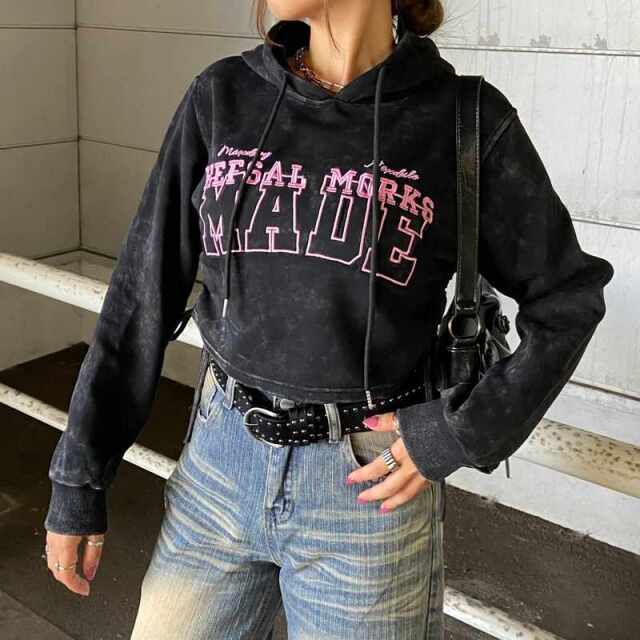 ブリーチロゴ刺繍フードプルオーバー