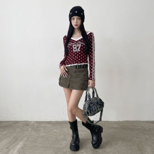 ドットナンバリングオフショルダーTシャツ