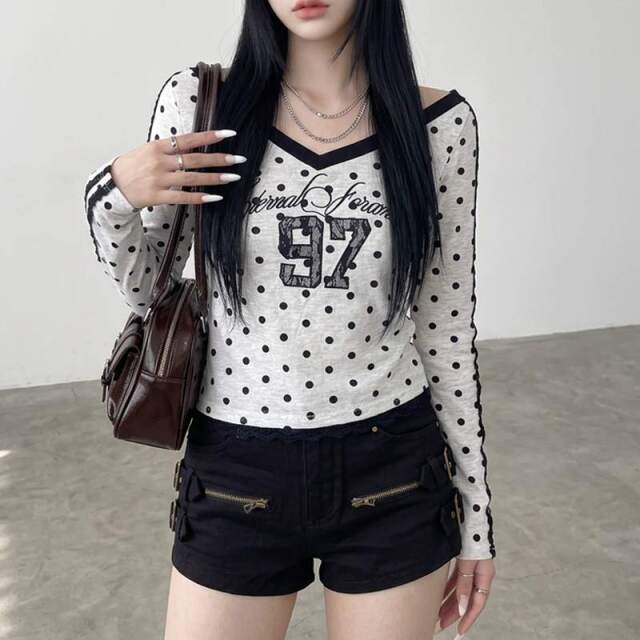 ドットナンバリングオフショルダーTシャツ