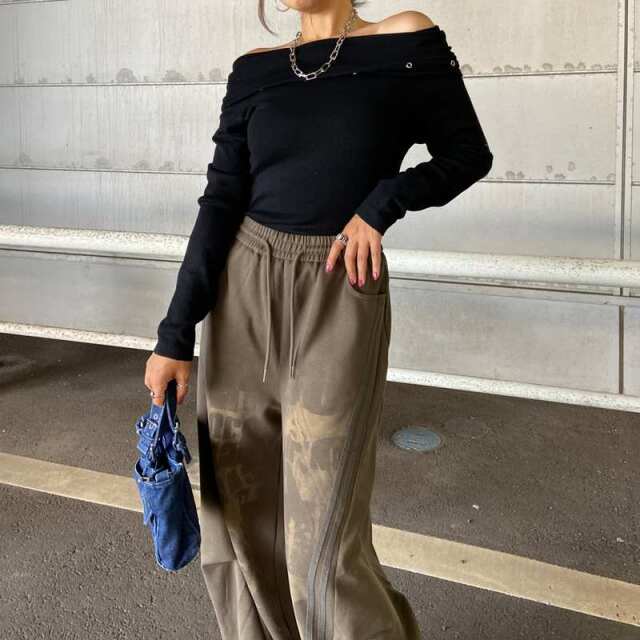 ブリーチラインロゴカットワイドパンツ