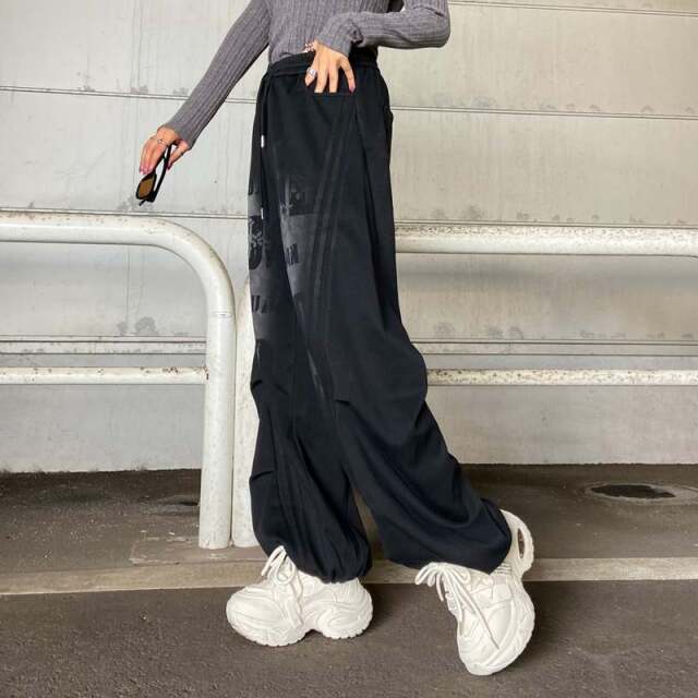 ブリーチラインロゴカットワイドパンツ