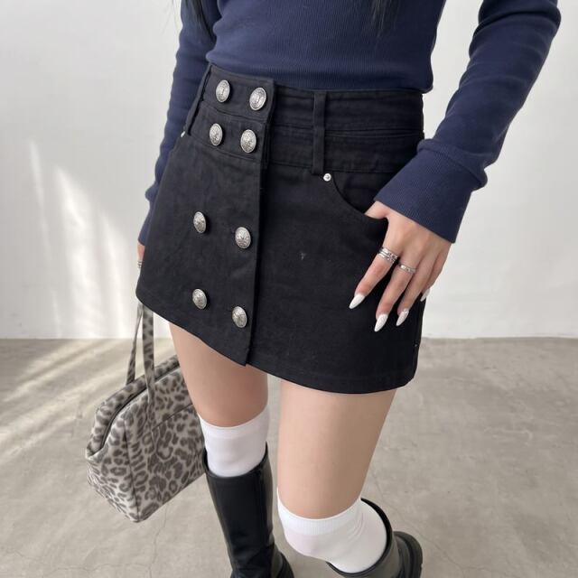 ボタンミニスカート