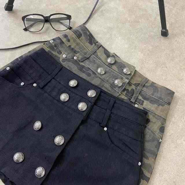 ボタンミニスカート
