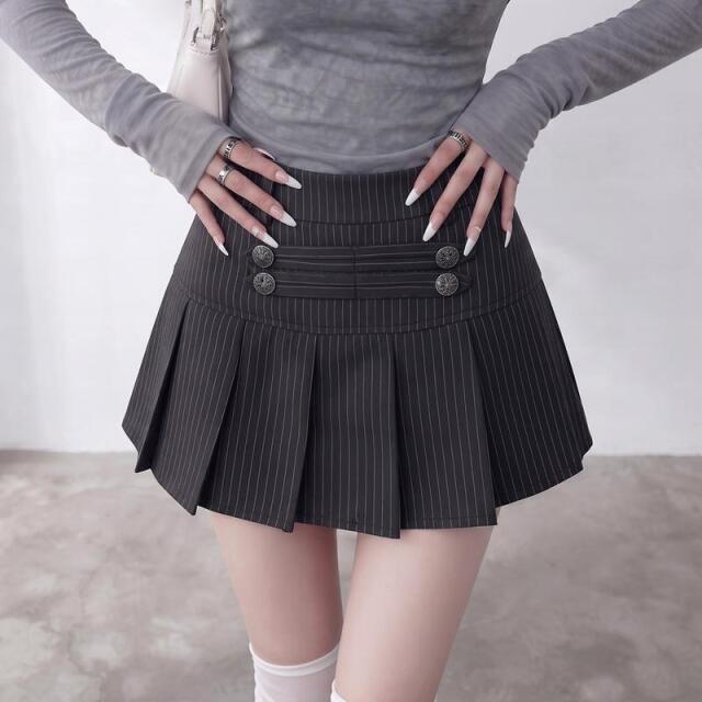 ボタンストライプスカート