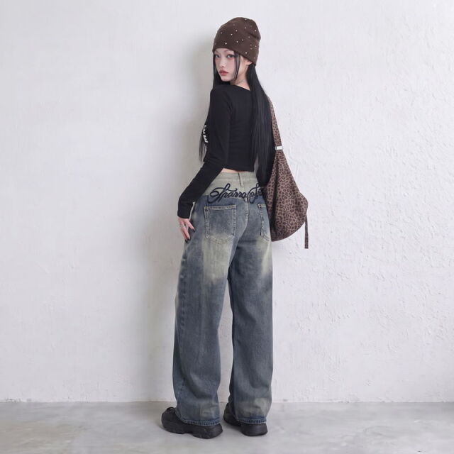 バックロゴ刺繍デニムワイドパンツ