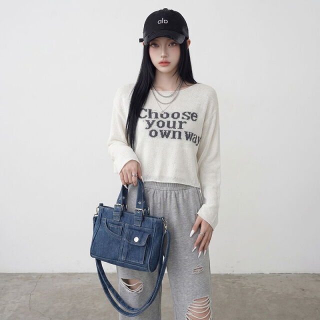 ロゴショートニットプルオーバー
