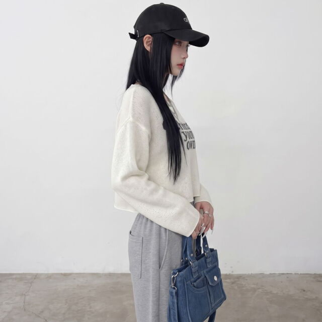 ロゴショートニットプルオーバー