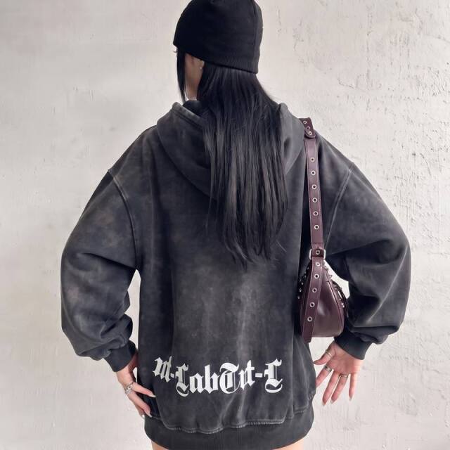 バック裾ロゴブリーチビッグパーカー
