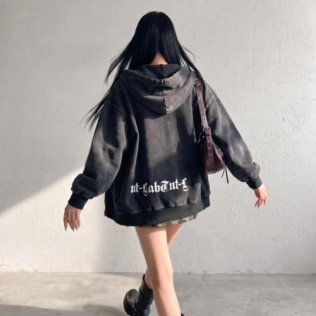 バック裾ロゴブリーチビッグパーカー