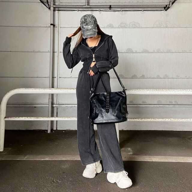 スタッズ3WAYバッグ
