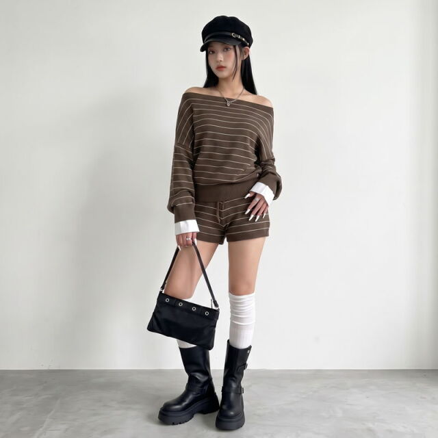 ボーダーオフショルダープルオーバーセットアップ